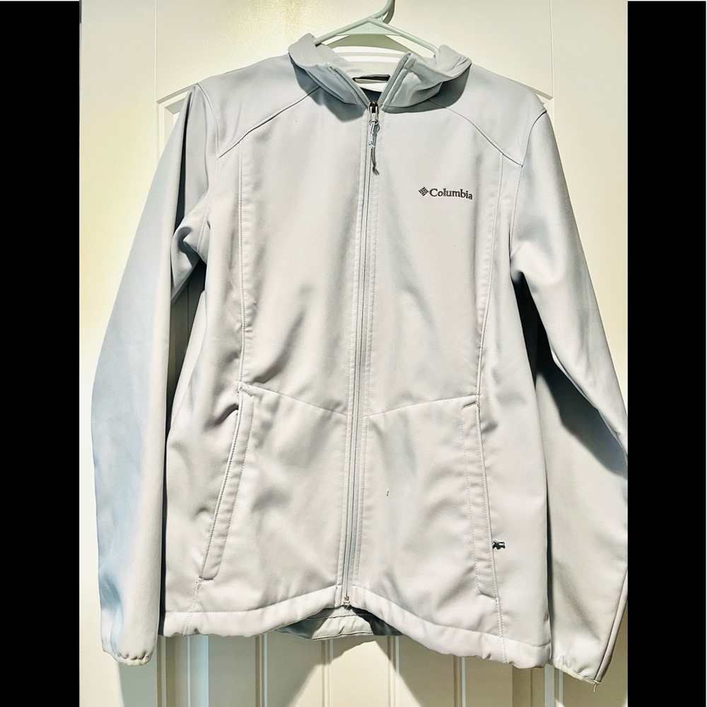Woman’s Columbia jacket